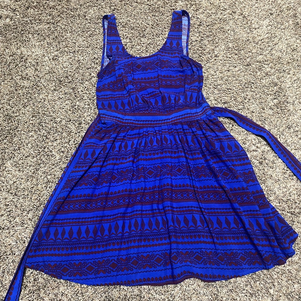 Super cute red and blue dress!!